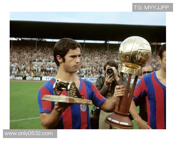 90年代足球巨星巅峰榜单回顾谁才是那时代最耀眼的球场传奇