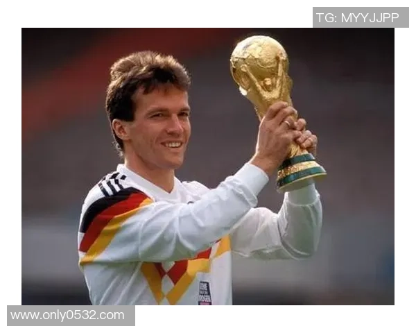 世界足球场上最年长球星揭秘 哪些传奇球员仍在为梦想拼搏