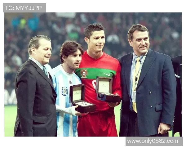 聚焦足球巨星：从梅西到C罗的传奇旅程与巅峰对决